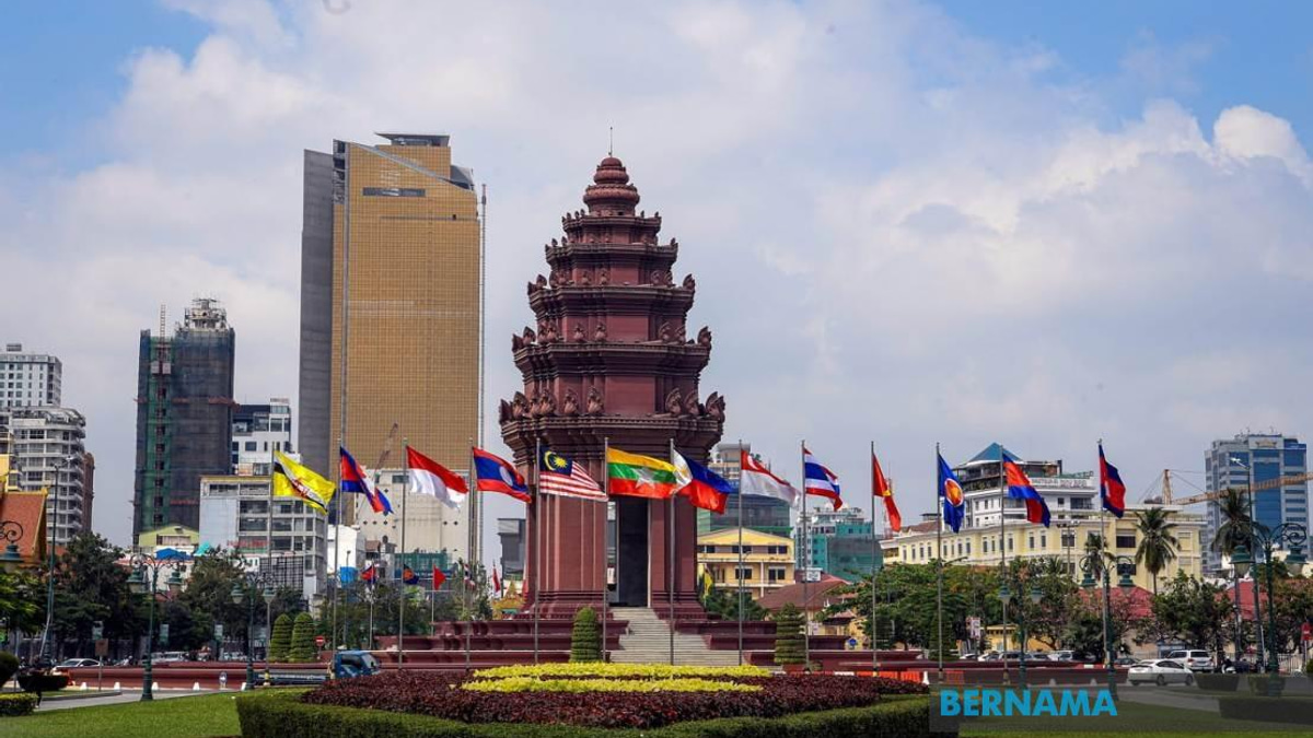 Regional Roundup: Infrastructure and Governance Initiatives Drive Southeast Asian Development