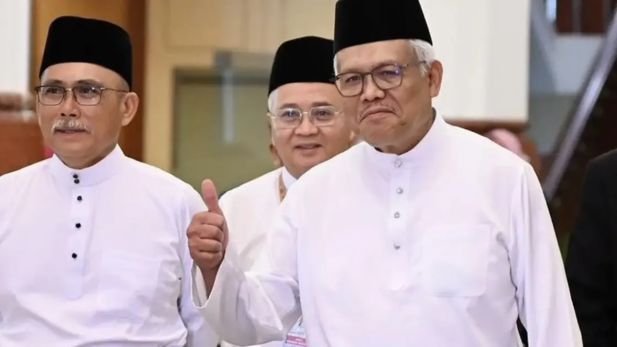 Hamzah Nominated as Opposition Leader With Backing of PAS and Bersatu MPs, Says Kiandee