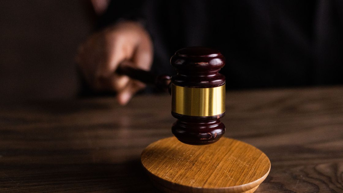 High Court acquits woman in neighbour's death, orders psychiatric detention