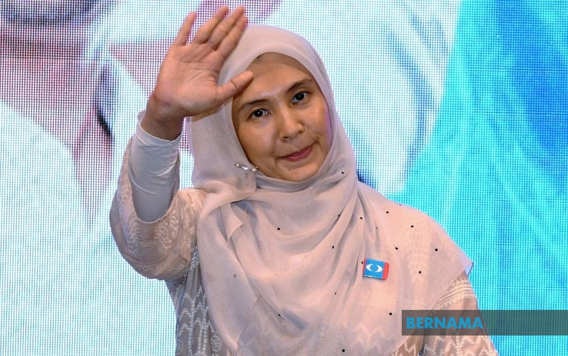 Nurul Izzah Steps Down as PKR Deputy President to Pursue Further Studies