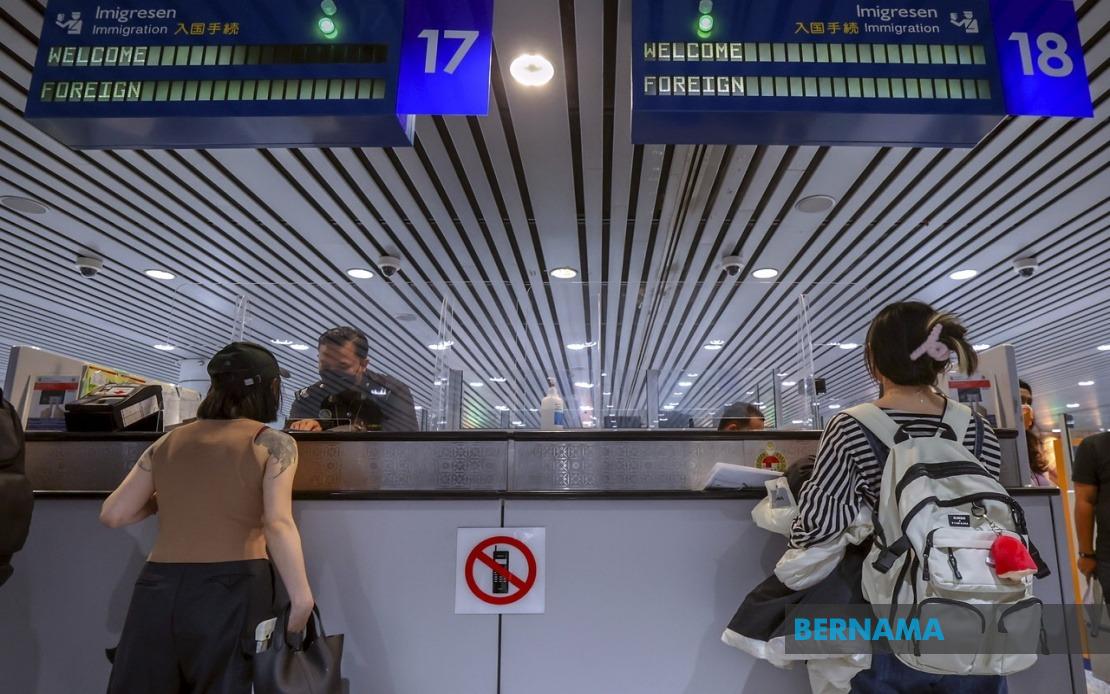 Cabinet Backs 17-Point Plan to Tighten Security at KLIA and Border Checkpoints