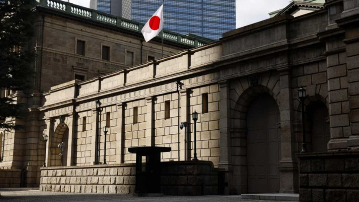 Japanese Yen Plummets to 39-Year Low as Dollar Strength Persists