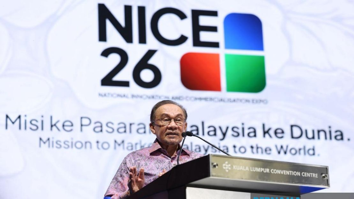 PM Anwar Calls for Swift End to Red Tape Blocking Innovation Push