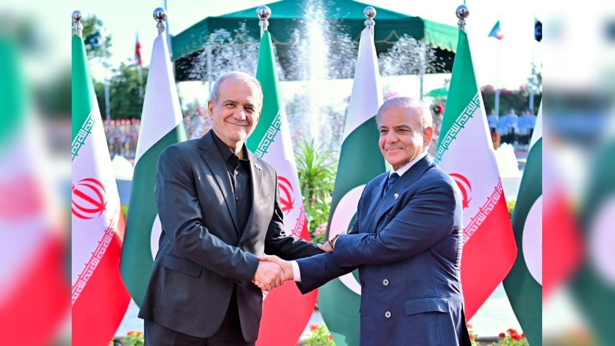 Pakistan Defends Iran's Missile Capabilities as Pezeshkian Visits Islamabad