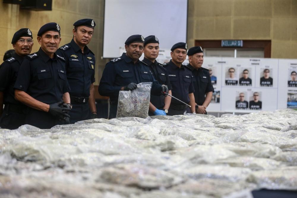 Fourteen Malaysians Detained Overseas for Drug Trafficking Since January, Police Confirm
