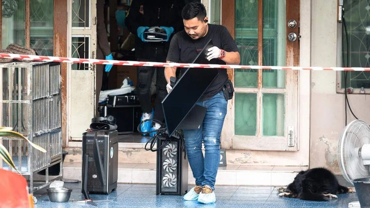 Thai police probe teen shooter's violent gaming and US school attack searches