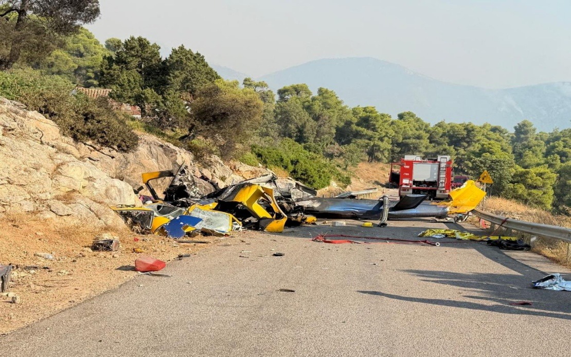 Two Killed in Greek Firefighting Helicopter Collision During Wildfire Battle
