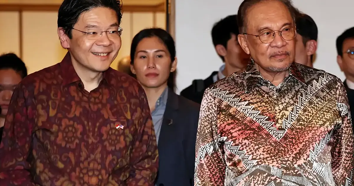 Anwar Says No Plans to Request Singapore PM's Permission for Johor Voters