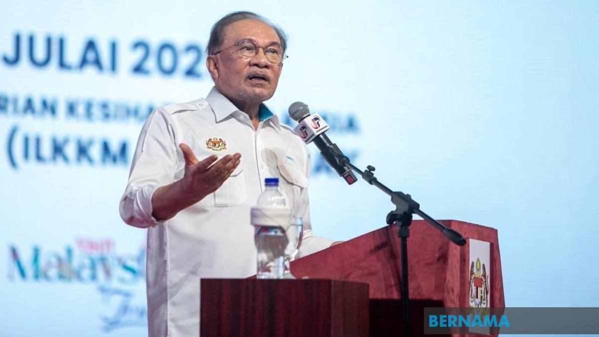 PM Anwar Calls on Youth to Honour Independence Legacy at 2026 National Month Launch