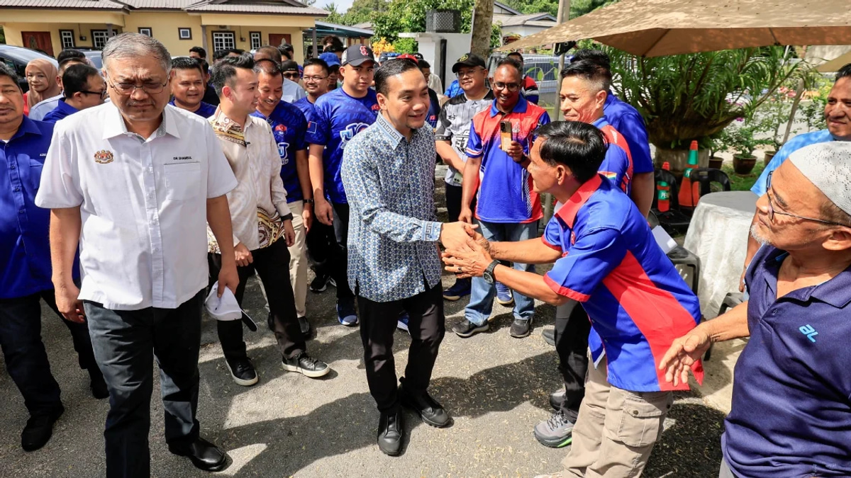 Onn Hafiz: All Parties Free to Chart Own Election Course, Including Pas' Call to Back BN