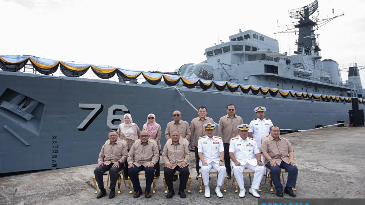 Ex-Hang Tuah Warship Handed to Perak for Memorial Museum Development