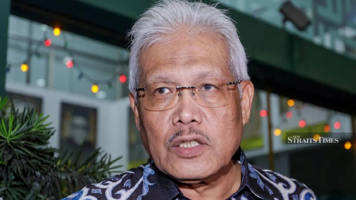 Official Notice on Hamzah Zainudin's Opposition Leadership Expected Before Parliament Reconvenes