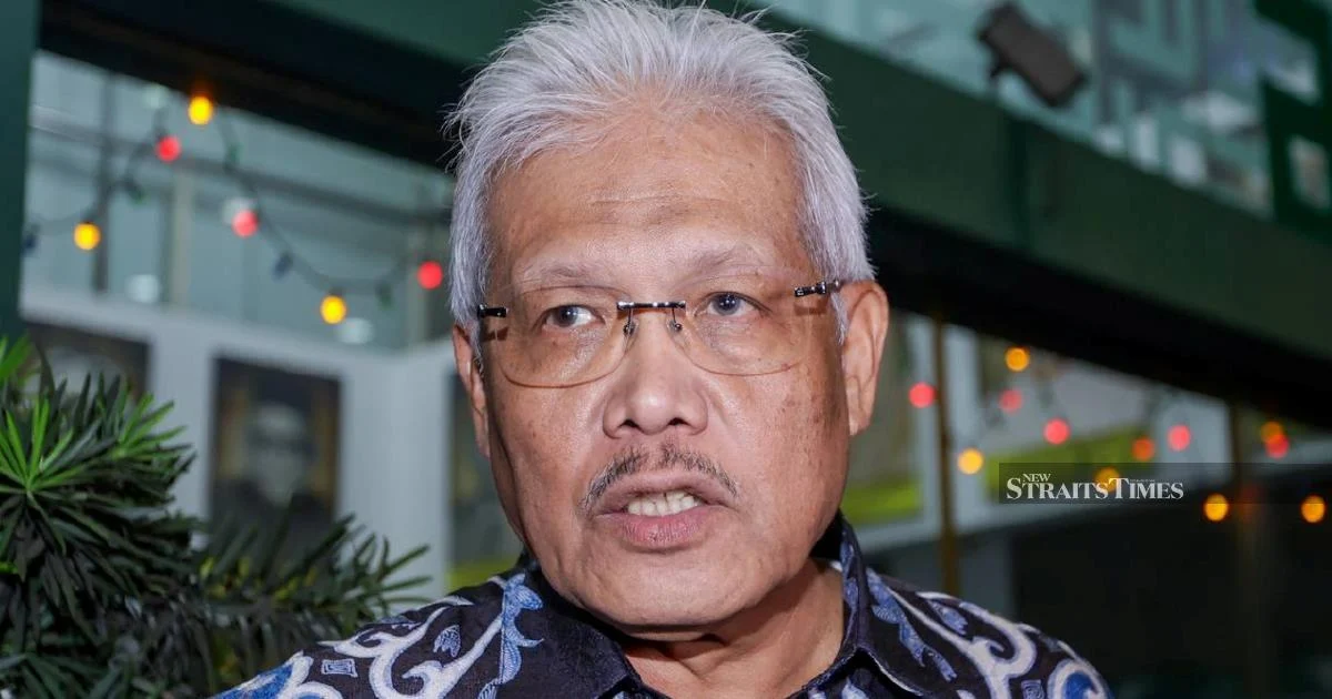 Official Notice on Hamzah Zainudin's Opposition Leadership Expected Before Parliament Reconvenes