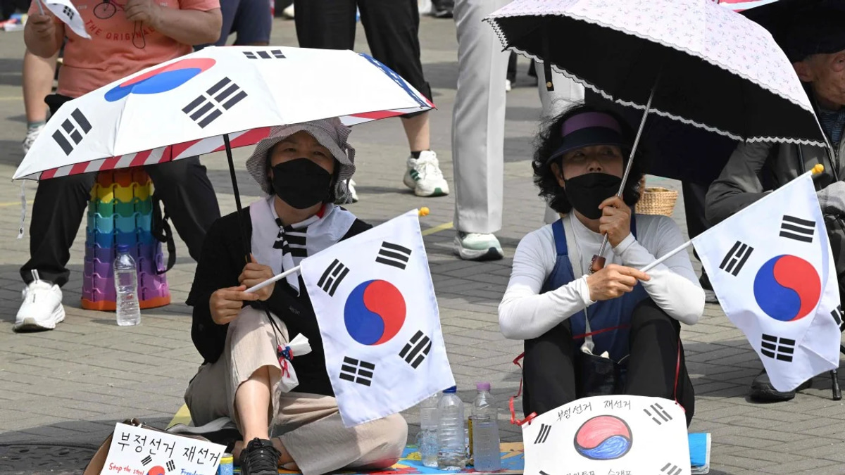 South Korea Parliament Opens Investigation into Local Election Ballot Crisis