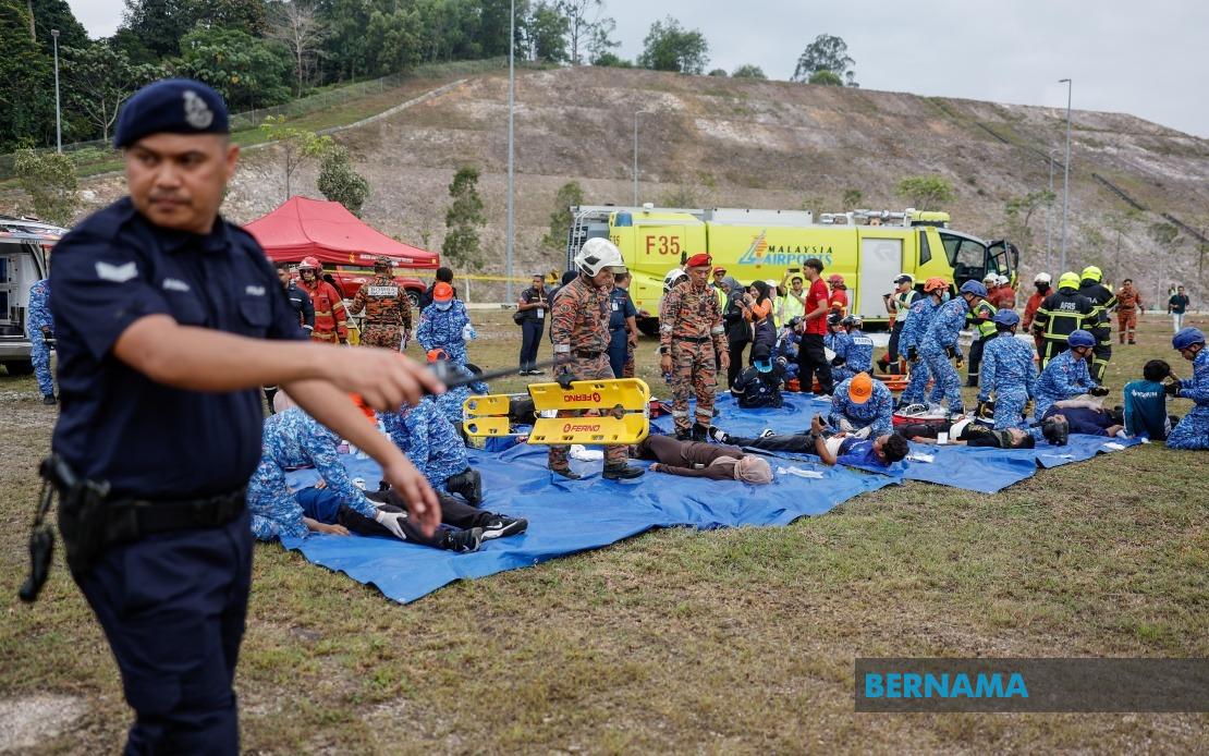 Over 20 Agencies Test Off-Airport Crash Response in Subang Exercise