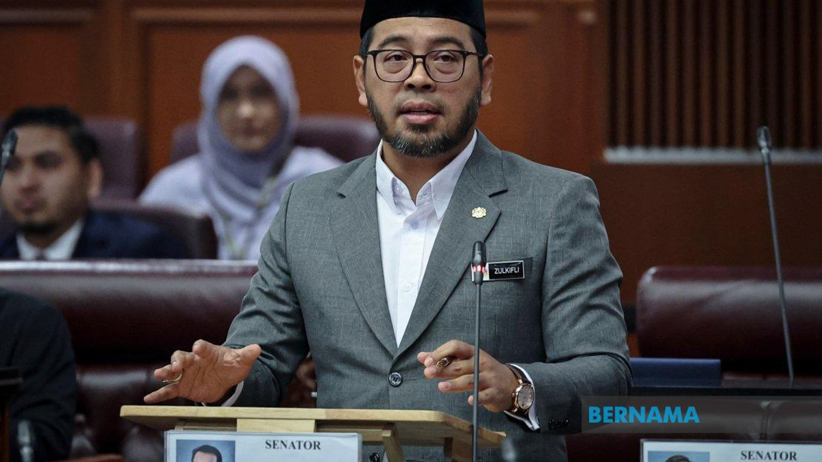 Cabinet To Deliberate on Releasing RCI Report on Tabung Haji Rescue, Says Zulkifli
