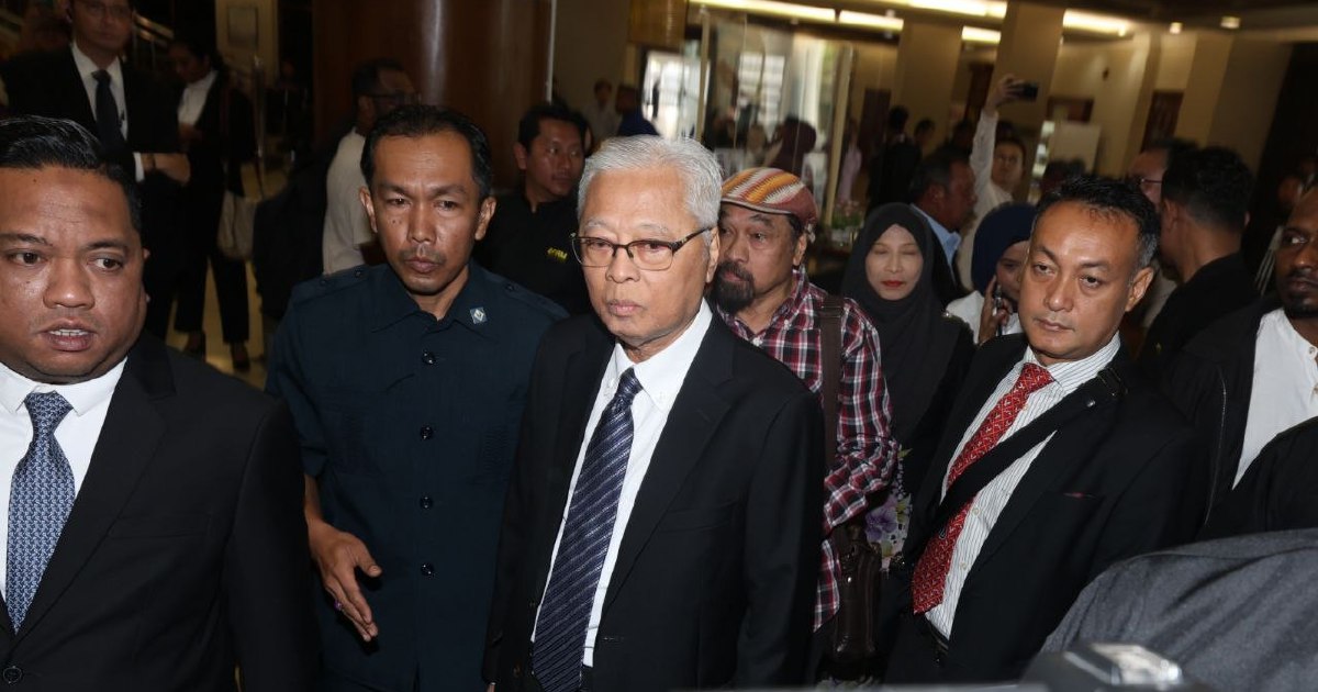 Former PM Ismail Sabri Faces Asset Declaration Charge in Court