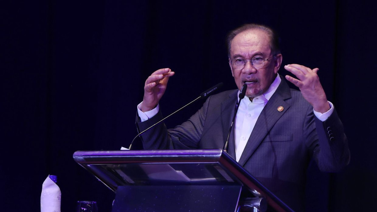 Government to Provide Free AI Training and Subscriptions to 100,000 Young Malaysians