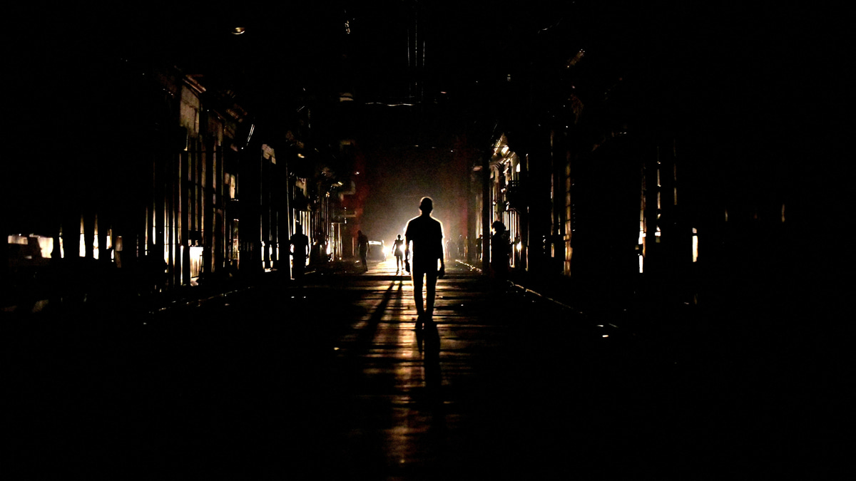 Eastern Libya Plunges Into Darkness as Widespread Power Failure Cripples Key Cities