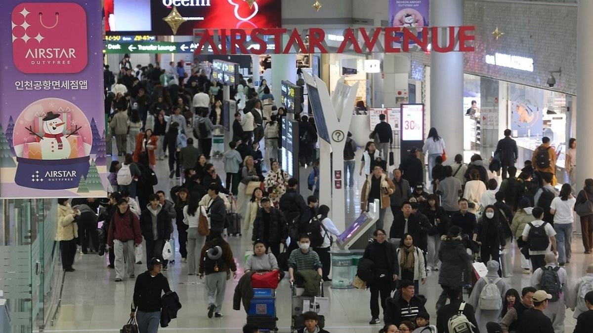 South Korea Hits 10 Million Foreign Visitors Ahead of Schedule, Eyeing Record Annual Influx