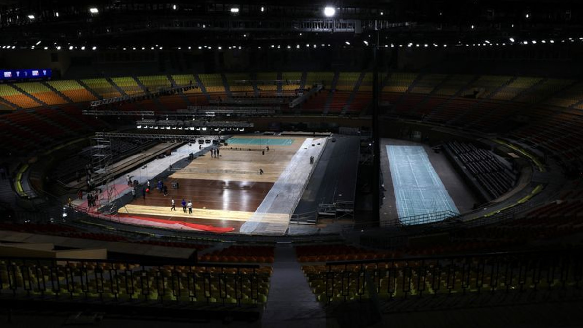 New Delhi Deploys 'Monkey Whisperers' Ahead of Badminton World Championships