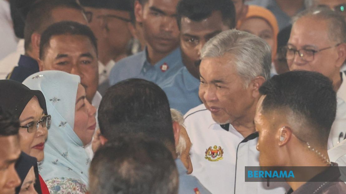 DPM Zahid Hails FELDA Settlers' Contributions Over Seven Decades
