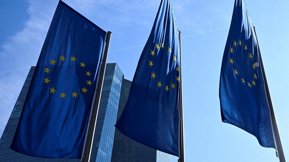 EU Freezes Russian Oil Price Cap Mechanism for One Year in Latest Sanctions Push