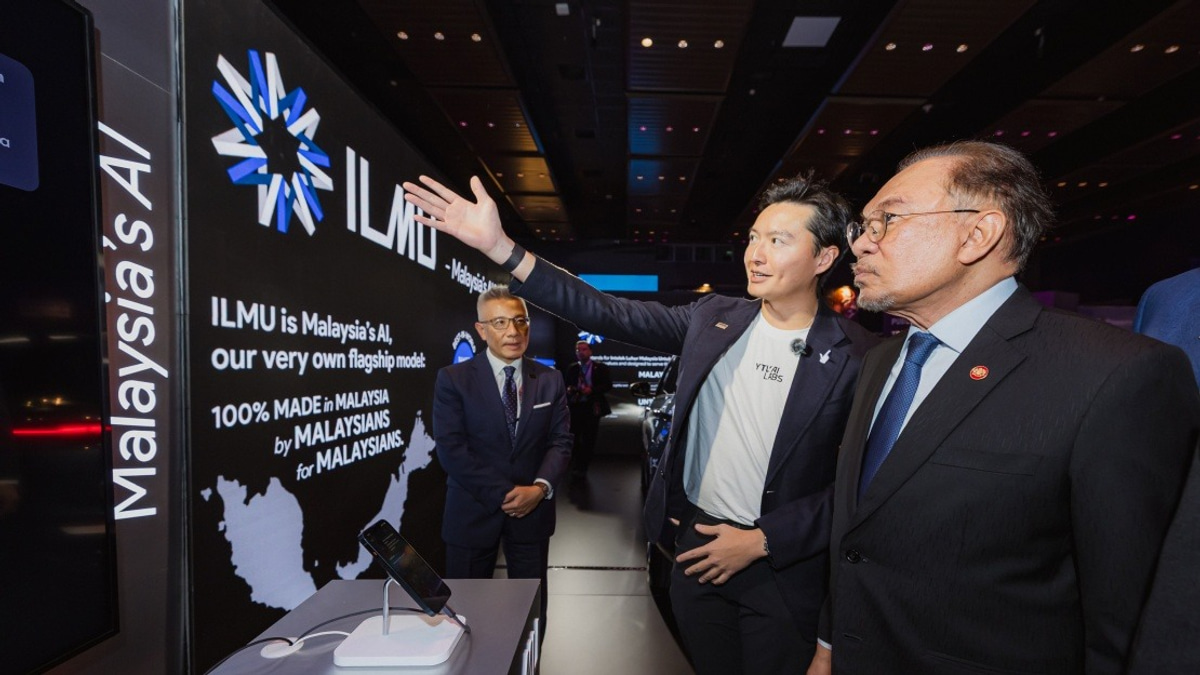 100,000 Young Malaysians Get Three Months of Free ILMUchat Pro AI Access