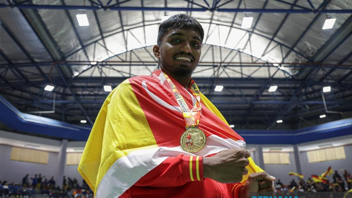 From Workshop to Podium: Mahendran Scripts History with SUKMA Silambam Gold Hat-trick
