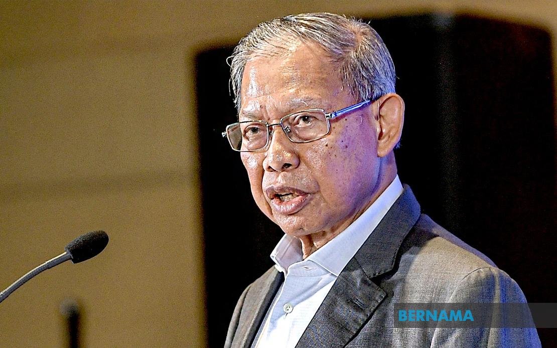 Mustapa Mohamed Closes Door on GE16 Bid, Urges Party to Embrace Younger Generation