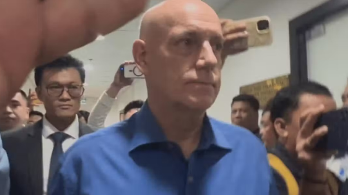 Ateneo Basketball Coach Tab Baldwin Finally Appears Before Philippine Investigators in Drowning Inquiry
