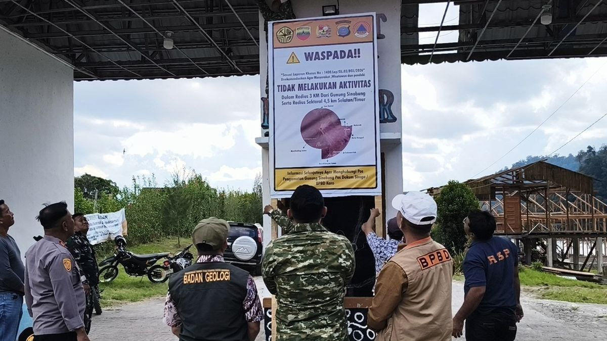 North Sumatra closes key tourism sites as Mount Sinabung escalates volcanic threat