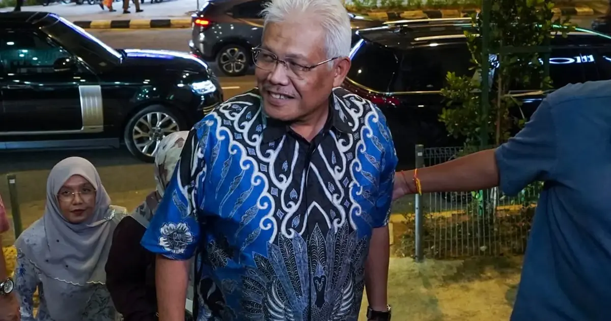 Opposition MPs Including Hamzah Visit PAS Headquarters as Perikatan Dynamics Shift