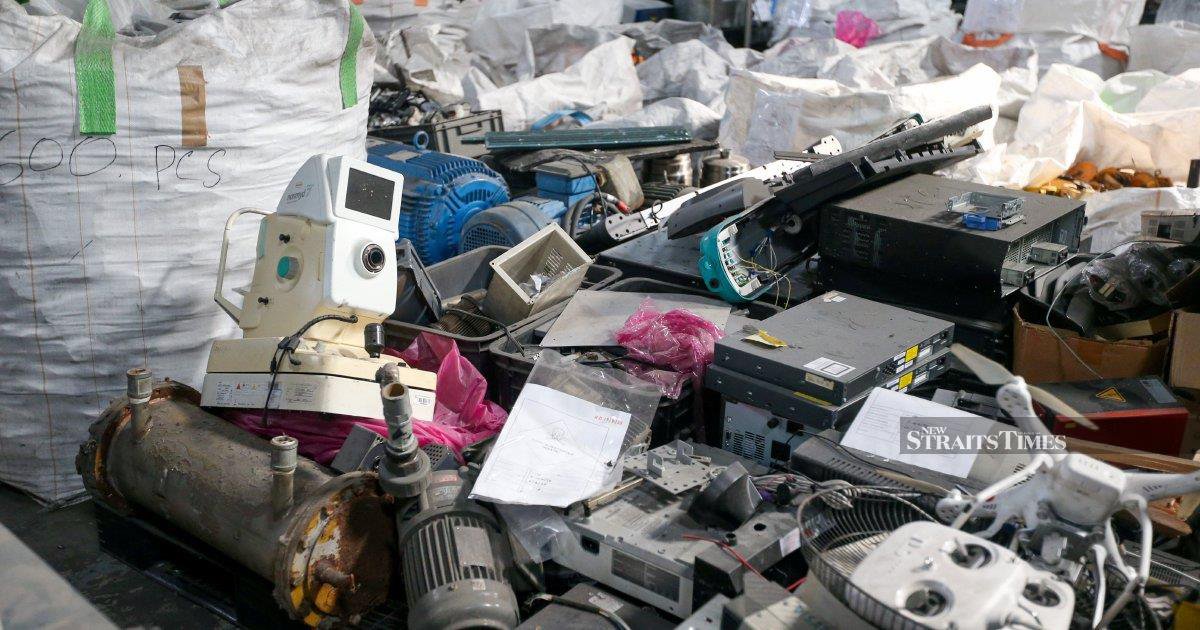 Ten GOF Personnel Detained in Penang E-Waste Factory Extortion Investigation