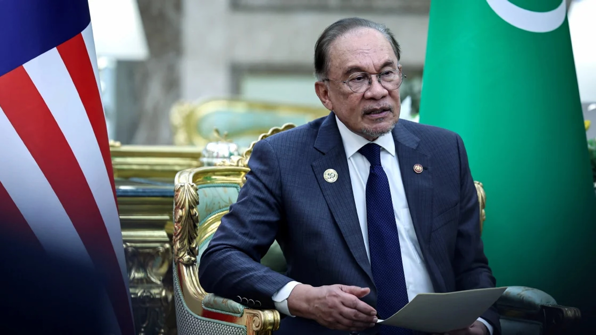 Anwar Welcomes US-Iran Breakthrough, Urges Sustained Commitment to Peace