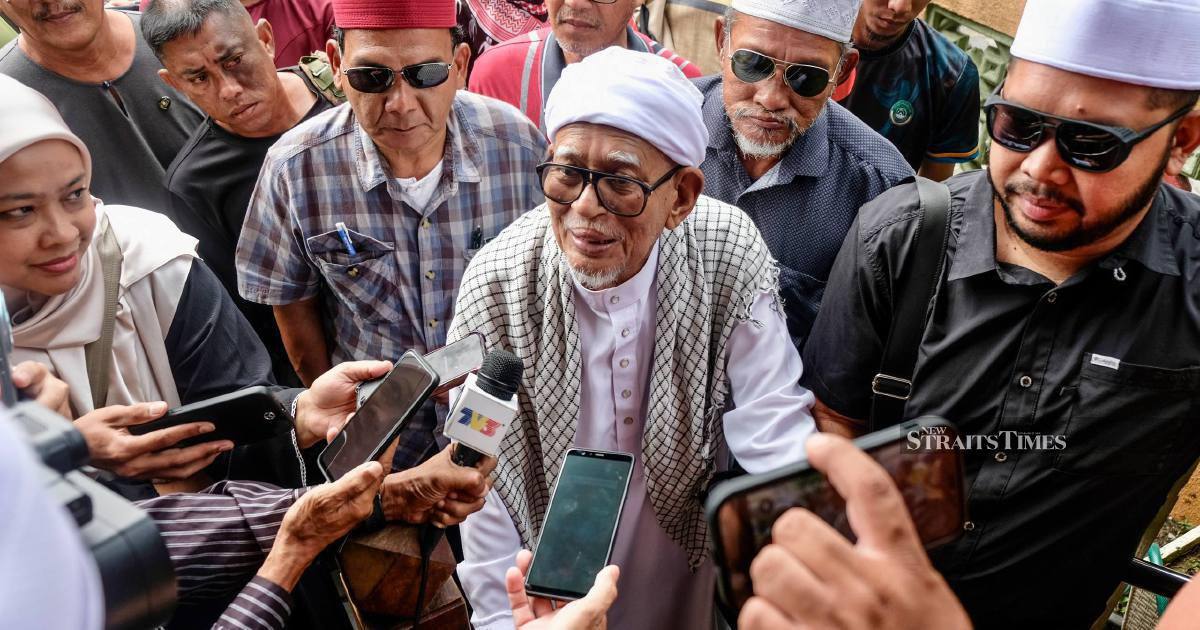 Hadi Says PM Should Have Attended TH Inquiry Parliament Session