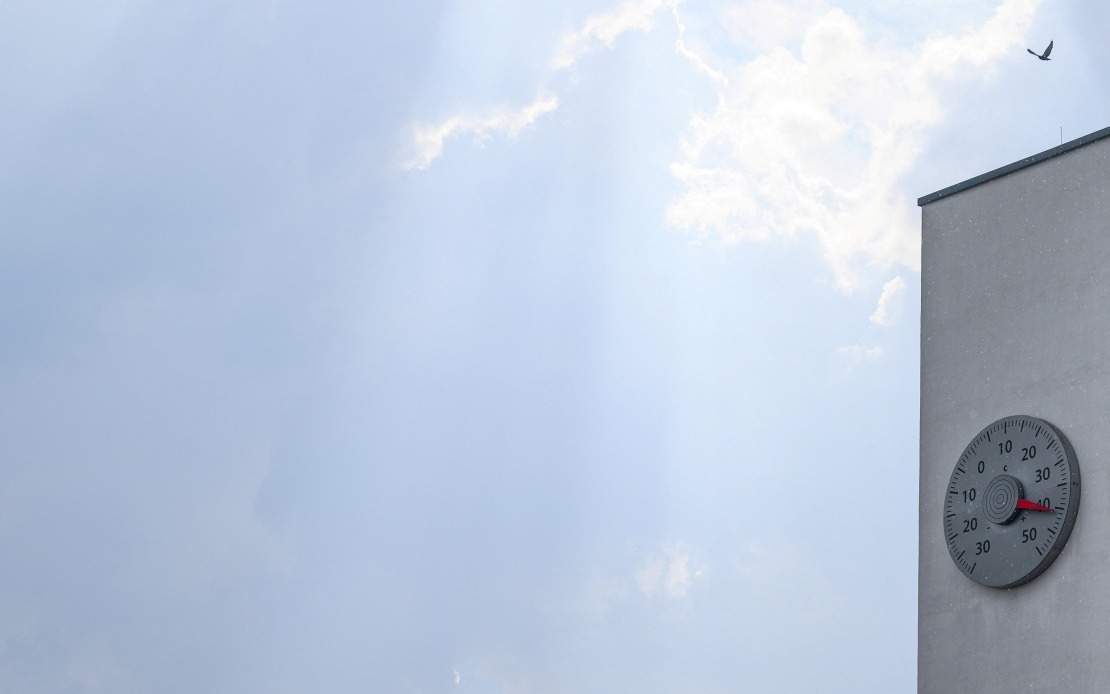 US Heat Wave Kills 25 as Severe Storms Threaten Flooding Along East Coast