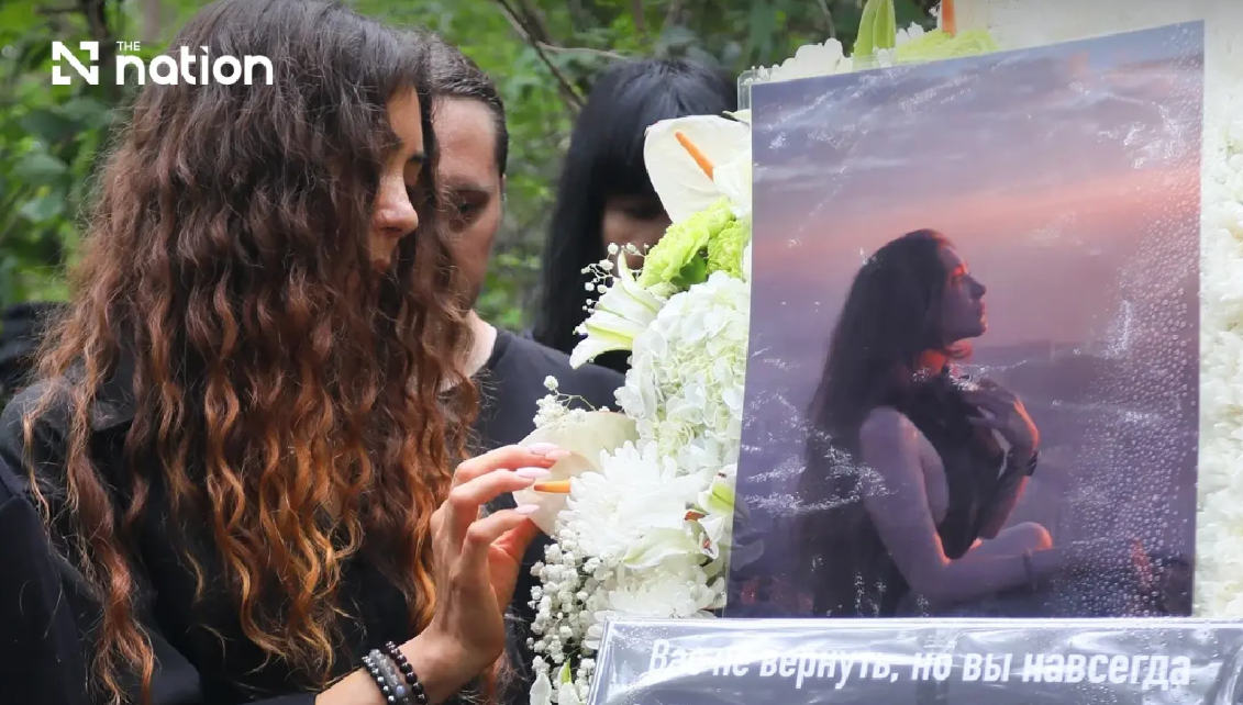 Russian siblings' mother offers thanks to Thai community at memorial service