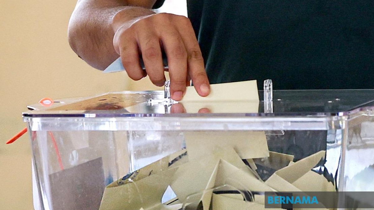 Johor Voter's 120km Journey Ends in Heartbreak as He Misses Polls by One Minute