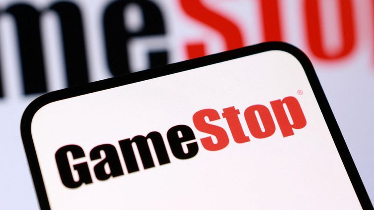 GameStop CEO Explores Alternative Deal With eBay as Hostile Takeover Bid Falters