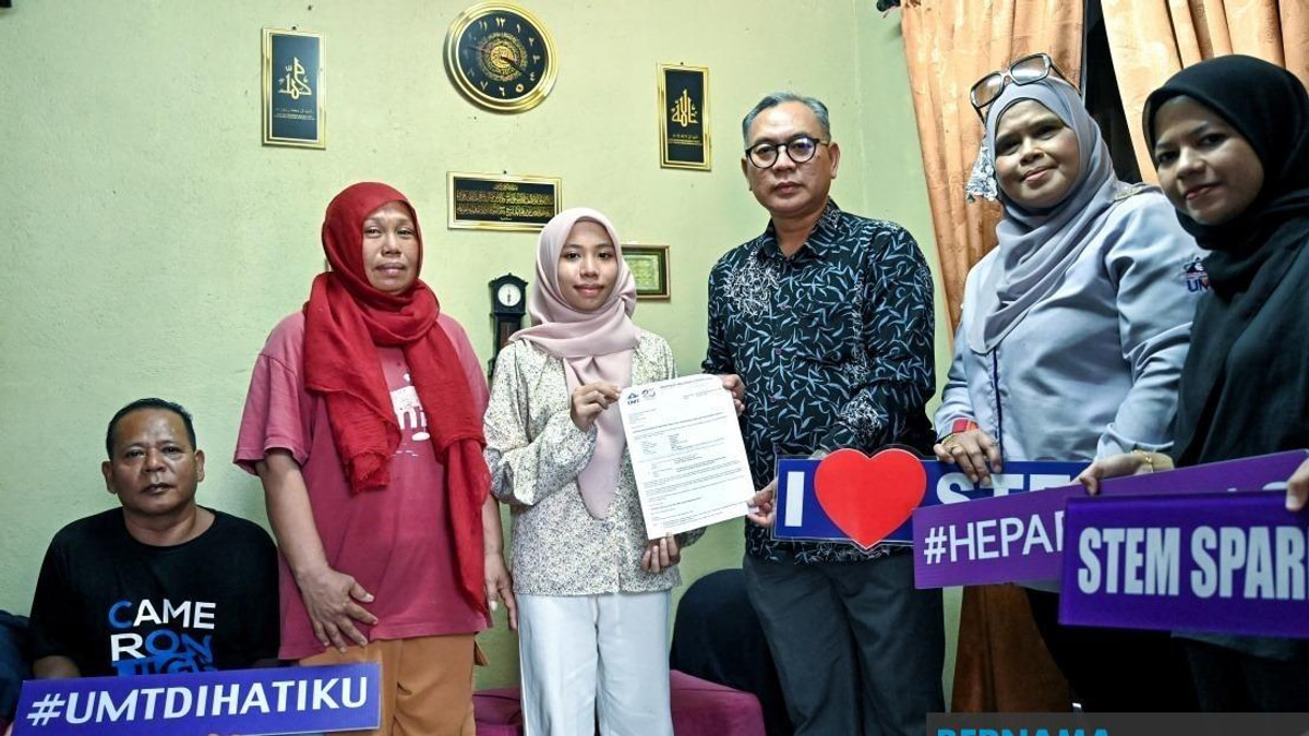 UMT Steps In To Help Terengganu Teen Afford University Education Despite Family Financial Crisis
