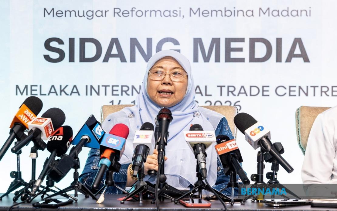 PKR Sets No Deadline for Nurul Izzah's Study Leave, Says Party Ready to Receive Her Return