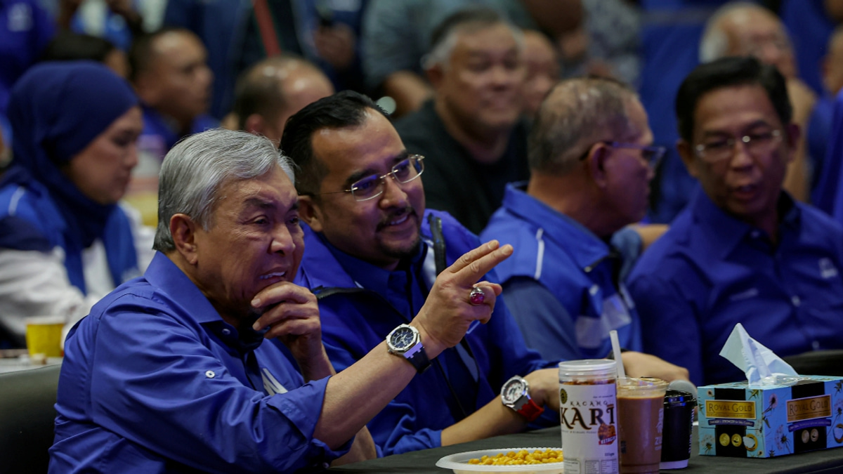 Learn from history, Asyraf warns Umno after Negri Sembilan triumph
