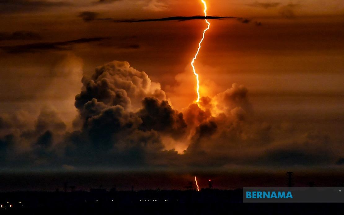 Severe Weather Alert: Seven States Braced for Thunderstorms and Heavy Rain Tonight