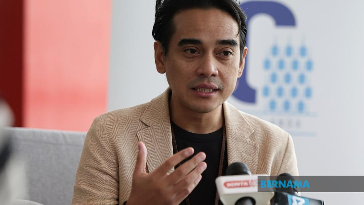 Journalists Must Adapt to AI or Risk Irrelevance, Says Broadcasting Chief Ashwad