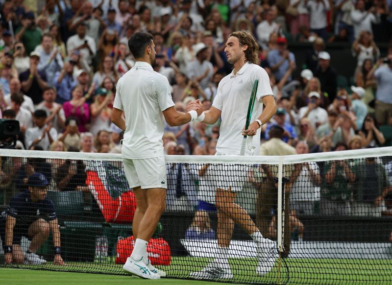 Djokovic Advances Past Tsitsipas in Dominant Display at Wimbledon