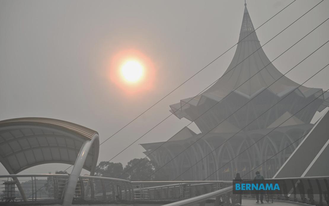 Sarawak Shuts 591 Schools as Extreme Heat and Dry Spell Trigger Health and Fire Concerns