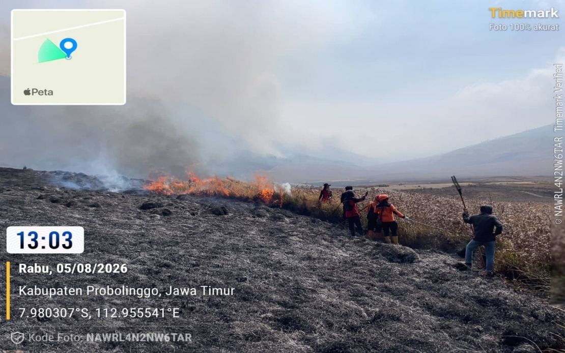 Indonesia Deploys Helicopters to Combat Mount Bromo Wildfire Across 60 Hectares