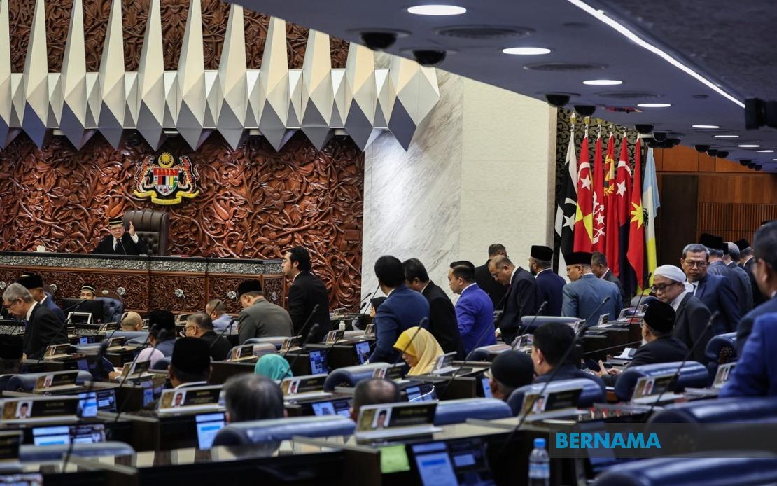 Parliament Opens Debate on Tabung Haji Commission Report, Speaker Confirms