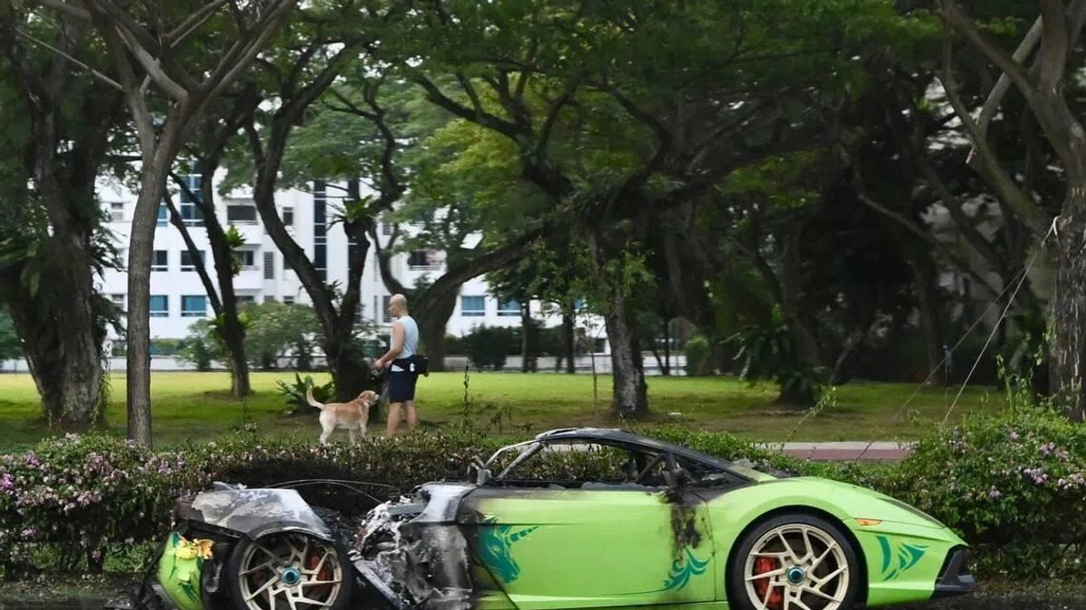 Sports car fire causes extended congestion on Singapore's East Coast Parkway